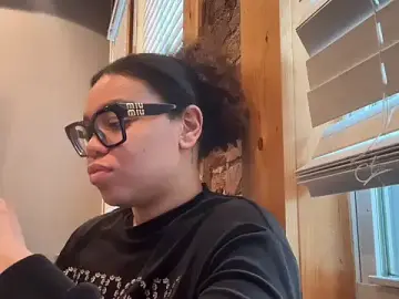 Stripchat Adult Video Chat of zahrabliss