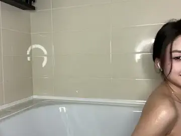 Stripchat Adult Video Chat of yourlittlesunrise_