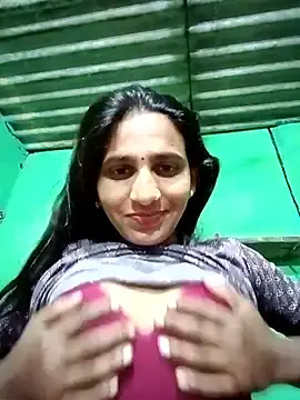 Stripchat Adult Webcams of Baby__Shreya