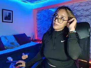 Stripchat Live Porn of Camila_IRoose