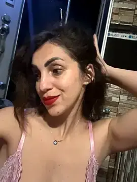 EmaSkyes from stripchat