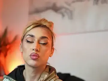 Stripchat Adult Webcams of AileenKiss