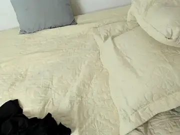 Stripchat Sex Cam of Brianna_Angelina