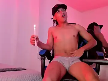 Stripchat Adult Webcam of Liamsubtle01