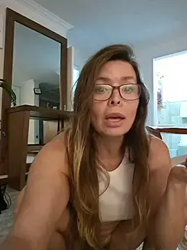 Stripchat Best Webcam of karina_warthon