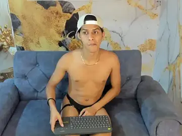 Stripchat Live Sex Cam of Victor_LatinBoy