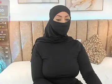 azza__ from stripchat