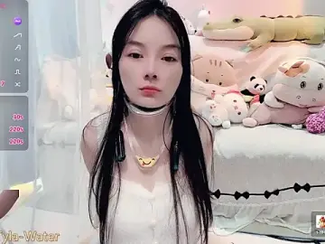 Stripchat Watch Live Sex Cams of AKiKi711