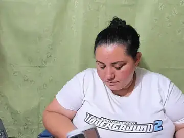 tetasgrandes_karol from stripchat