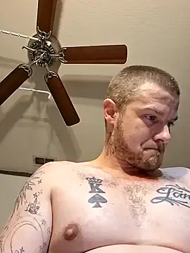 Stripchat Free Porn Cam of DadDDick925