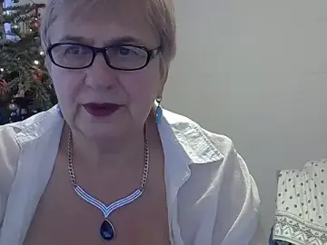 SweetCherry27 from stripchat