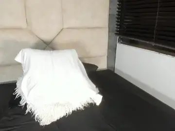 Stripchat Sex Cam of Scaarlett_22_