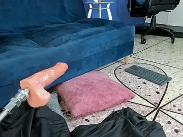 Stripchat Live Sex Cam of Daliana_Gounbolt