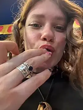 Stripchat Nude Webcam of lucy-joy