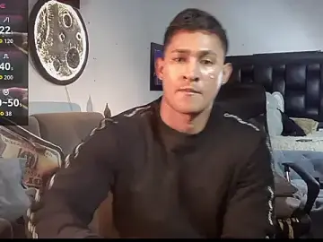 Stripchat Sex Cam of BenjaminCooperk