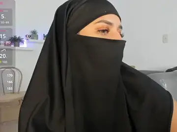 salma_arabicc from stripchat