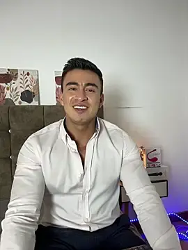 Stripchat Free Porn Cam of Chris_Clarck