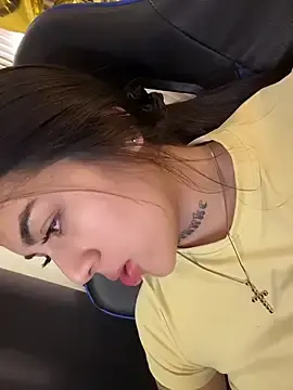 Stripchat Nude Webcam of Sarasanders_4