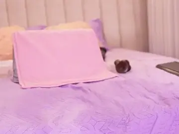 Stripchat Best live sex cam show of emyli_sw_