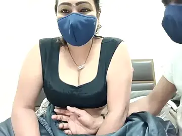 Stripchat Live Sex Cam of horny_milf_couple