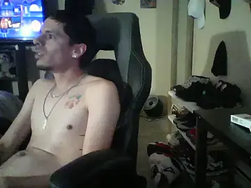 Stripchat Nude Webcam of latinosatiro94