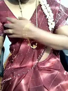 Stripchat Free Porn Cam of lolida69thamil