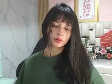 Stripchat Sex Cam of allyssa_bellini_s