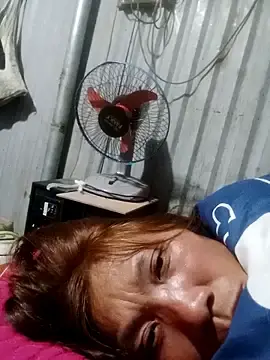 bella-la from stripchat