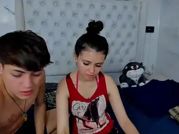 Stripchat Free Porn Cam of Ari_and_Storm