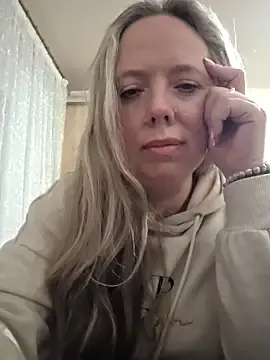 Stripchat Live Porn of Irina3718