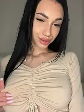 Stripchat Watch Live Sex Cams of ilariea_girl