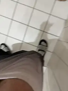 Stripchat Adult Video Chat of 19yobigdick