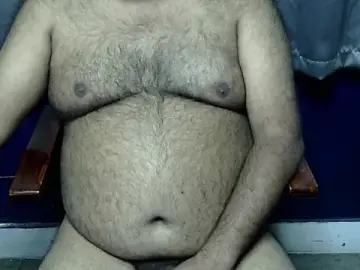 Stripchat Live Sex Cam of hairysubcub_70