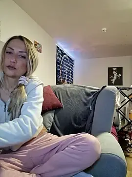 -Jeany- from stripchat