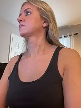 Kay_Cakes from stripchat