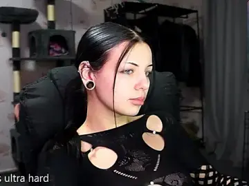 Stripchat Sex Cam of lera_smith