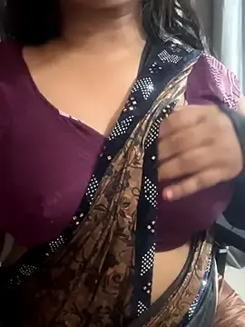 Maggi-is-back from stripchat