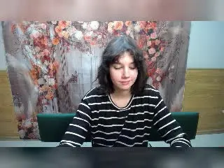 Xlovecam Nude Webcam of LettyCurly