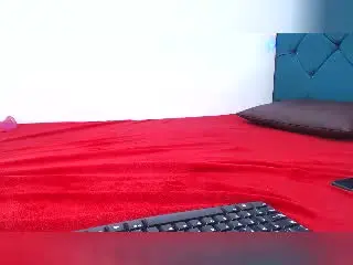 Xlovecam Watch Live Sex Cams of BrendaHottest