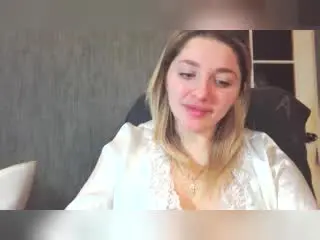 Xlovecam Sex Chat of Mimimia