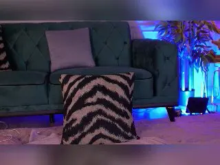 Xlovecam Watch Live Sex Cams of AlenaCapricious