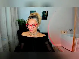 Xlovecam Sex Cam of CrystalSky