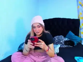 Xlovecam Free Live Porn of DarianaGio