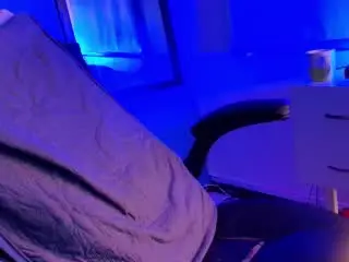 Xlovecam Adult Video Chat of JamessHott