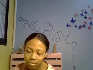 Xlovecam Sex Chat of LindaSanchezL