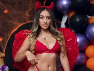 Xlovecam Live Sex of LauraKlark