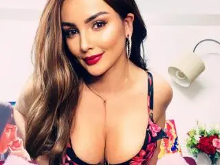 Xlovecam Private Sex Chat of VikkyRose