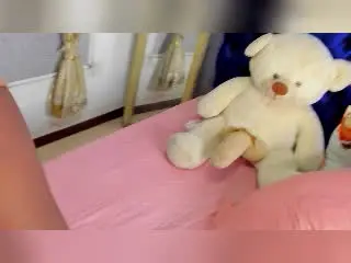 Xlovecam Nude Webcam of TanishaHill