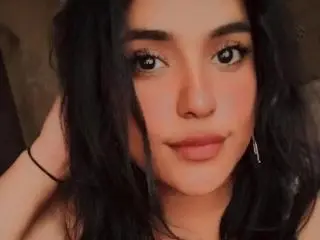 Xlovecam Free Porn Cam of NaomyNoa