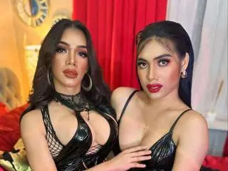 Xlovecam Sex Cam of CarieEmilyGadot